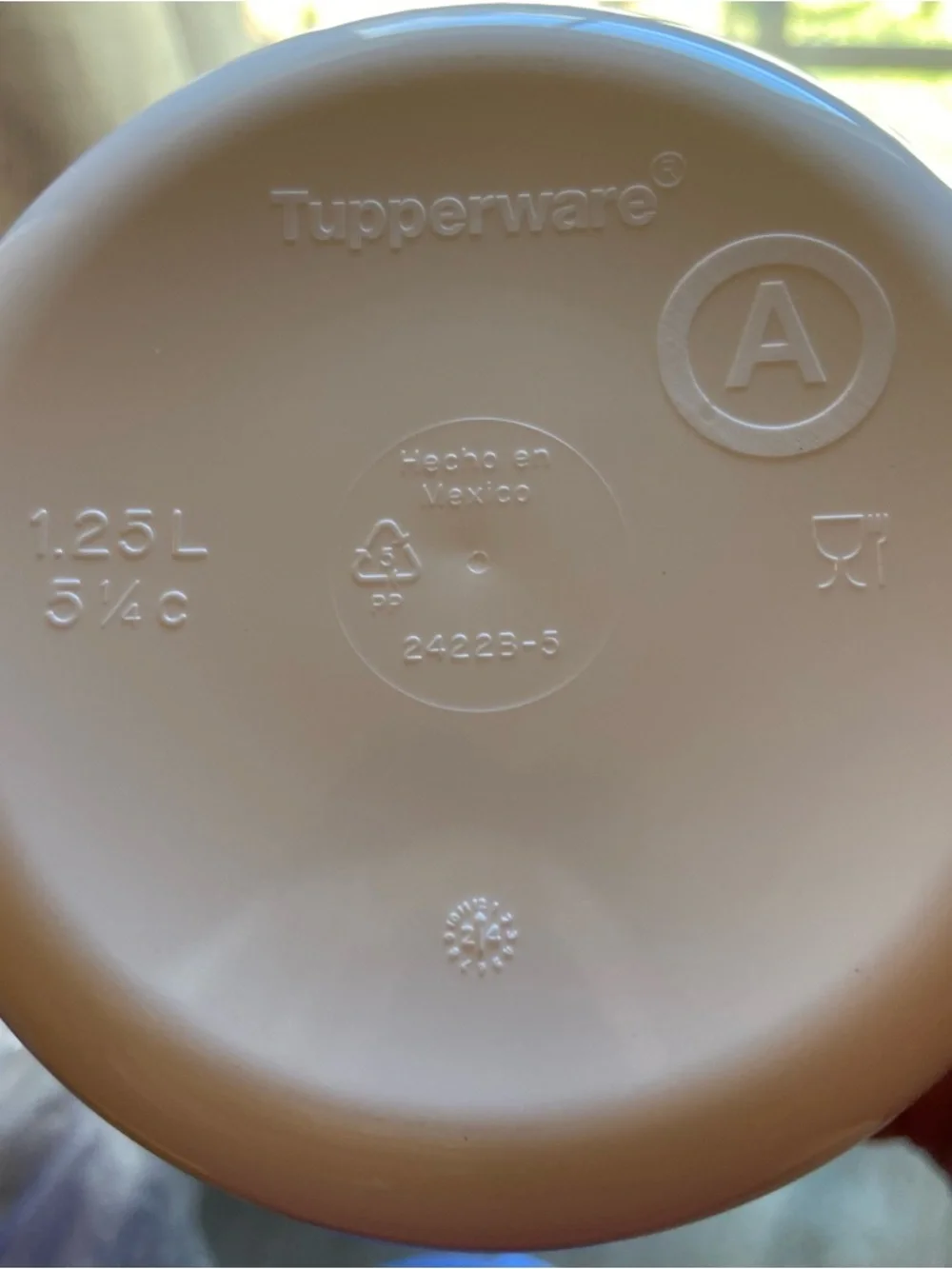 Tupperware Mickey Mouse Pop-Art Canisters set of 2 Blue & Yellow Lids